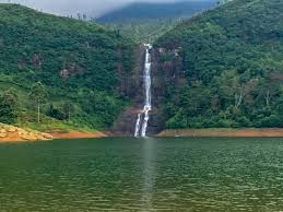 Lakeside Waterfall — Central Highlands, Sri Lanka