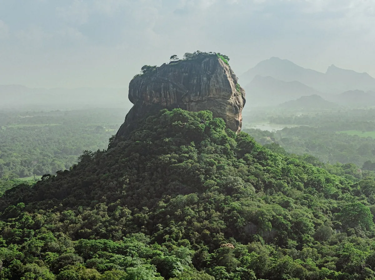 5-day Cultural Discovery private tour in Sri Lanka — Explore ancient kingdoms, sacred temples, and the famous Cultural Triangle