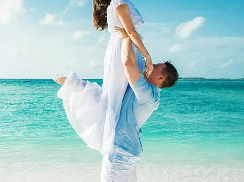 8-day Sri Lanka Honeymoon Tour private tour in Sri Lanka — A romantic private journey — boutique stays, tea country and a candlelit beach dinner